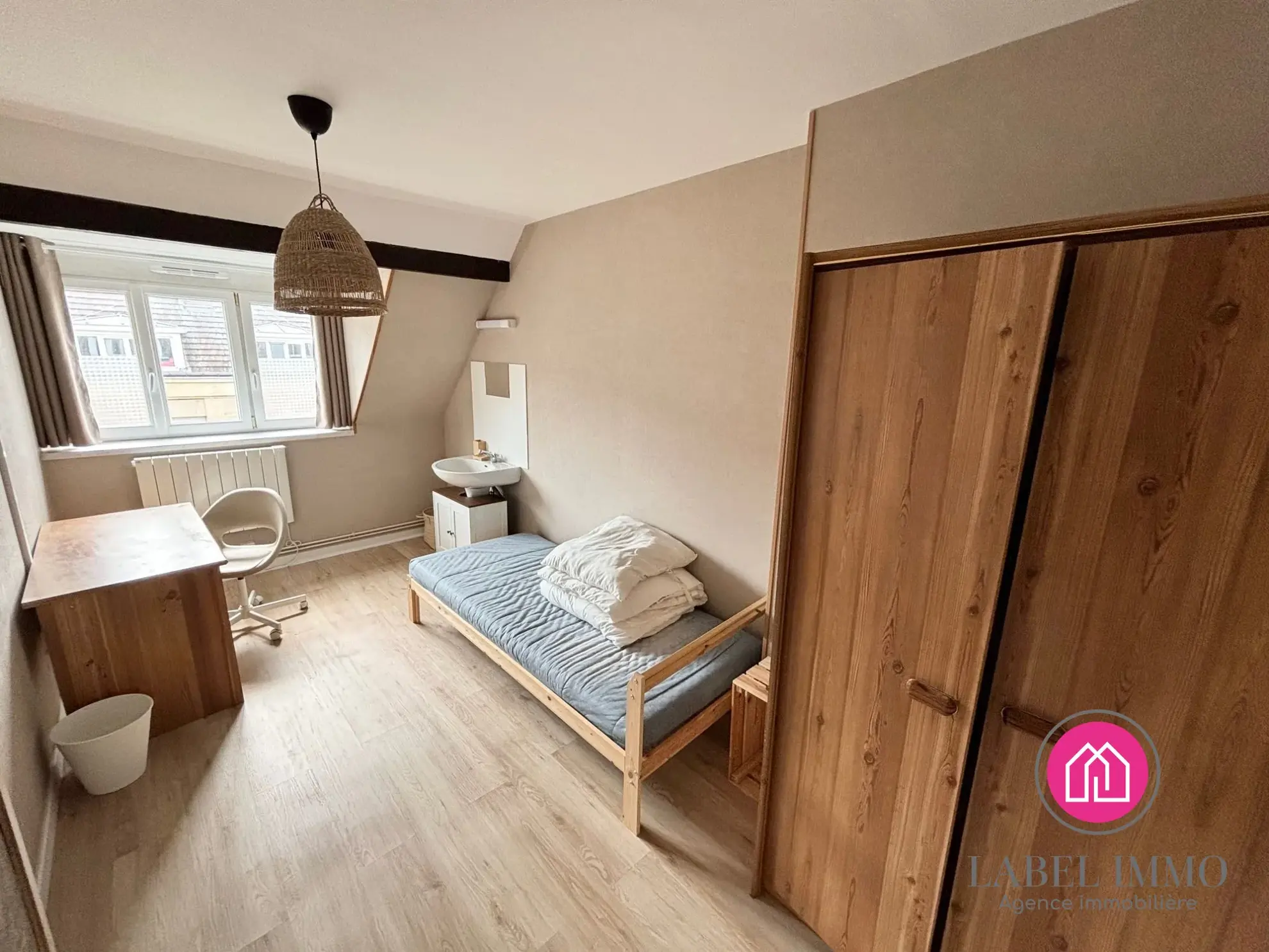 Appartement en colocation à Valenciennes rue de la Paix, 59 m²