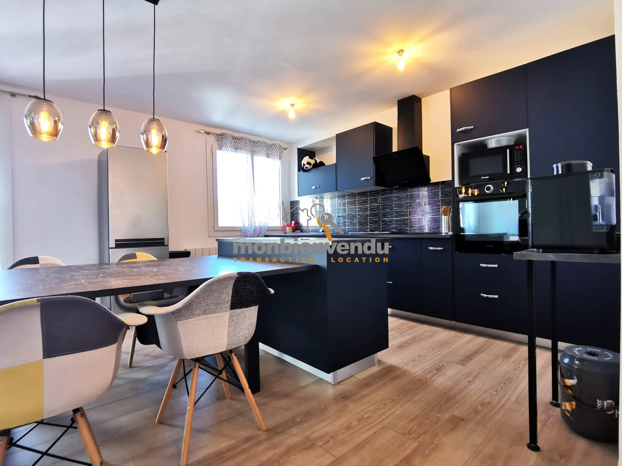 Appartement T3 rénové de 74m² avec garage à Aurillac dans le secteur Marmiers-Canteloube 