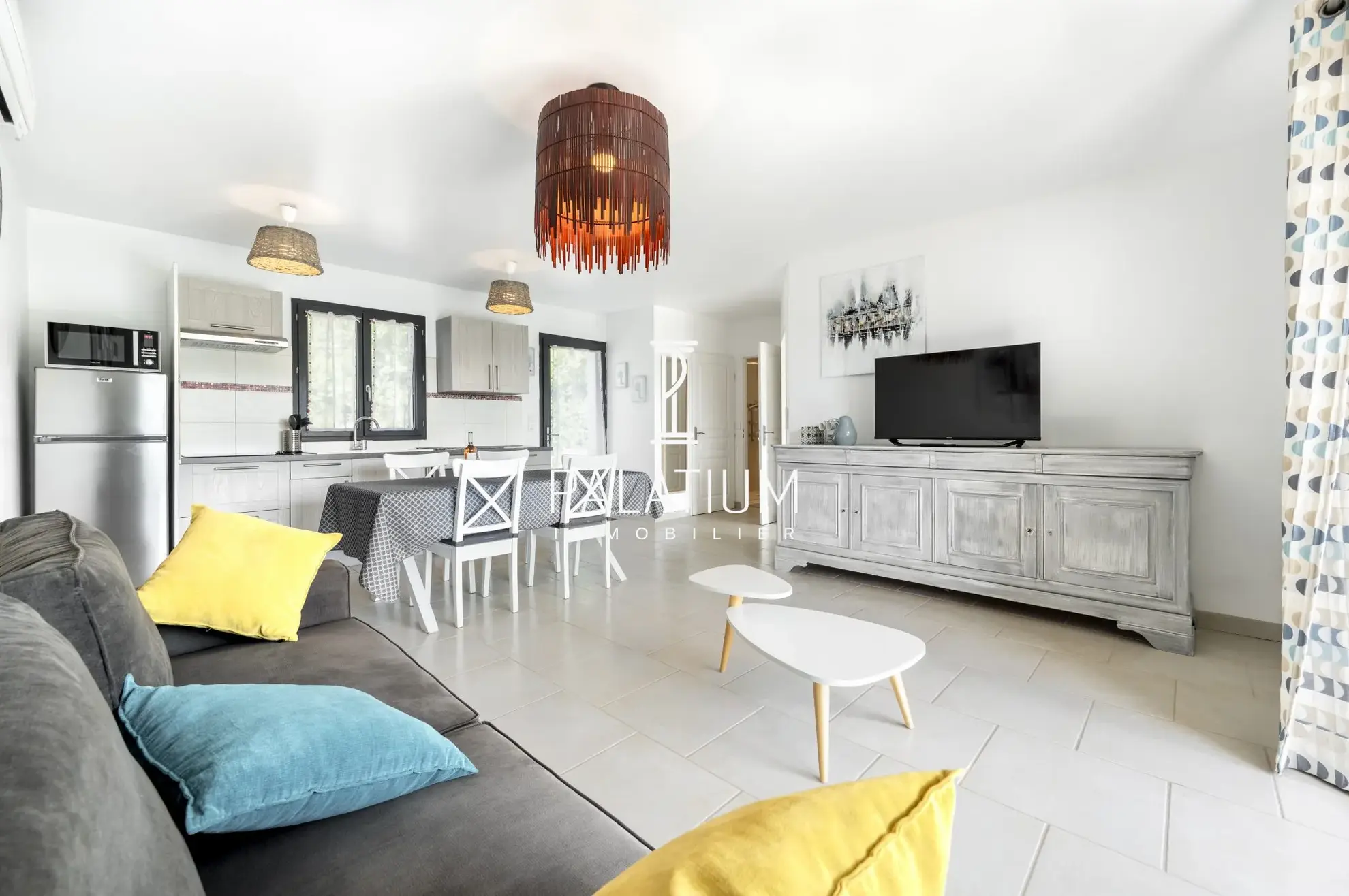Appartement T2 avec Terrasse, Piscine et Parking à Gréoux-les-Bains 