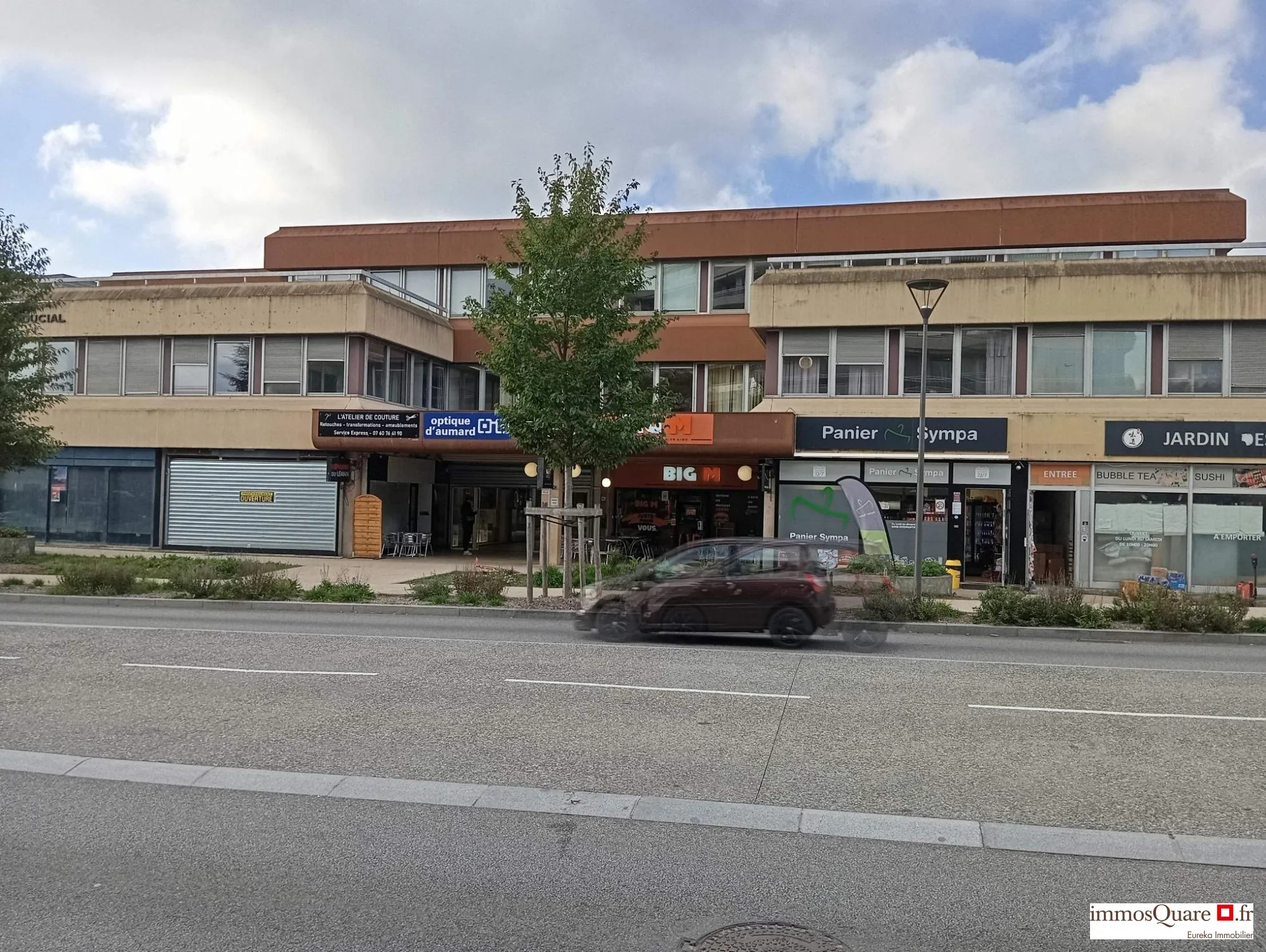 Bureaux à vendre à Ferney-Voltaire pour professions libérales et activités professionnelles