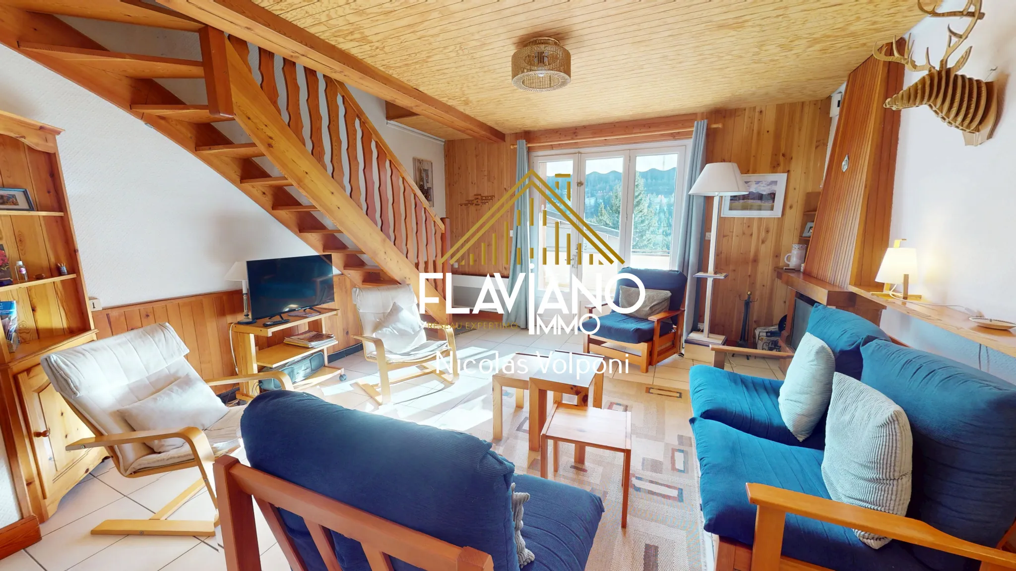 Appartement 5 pièces de 100 m² avec terrasse aux Thuiles près de Barcelonnette