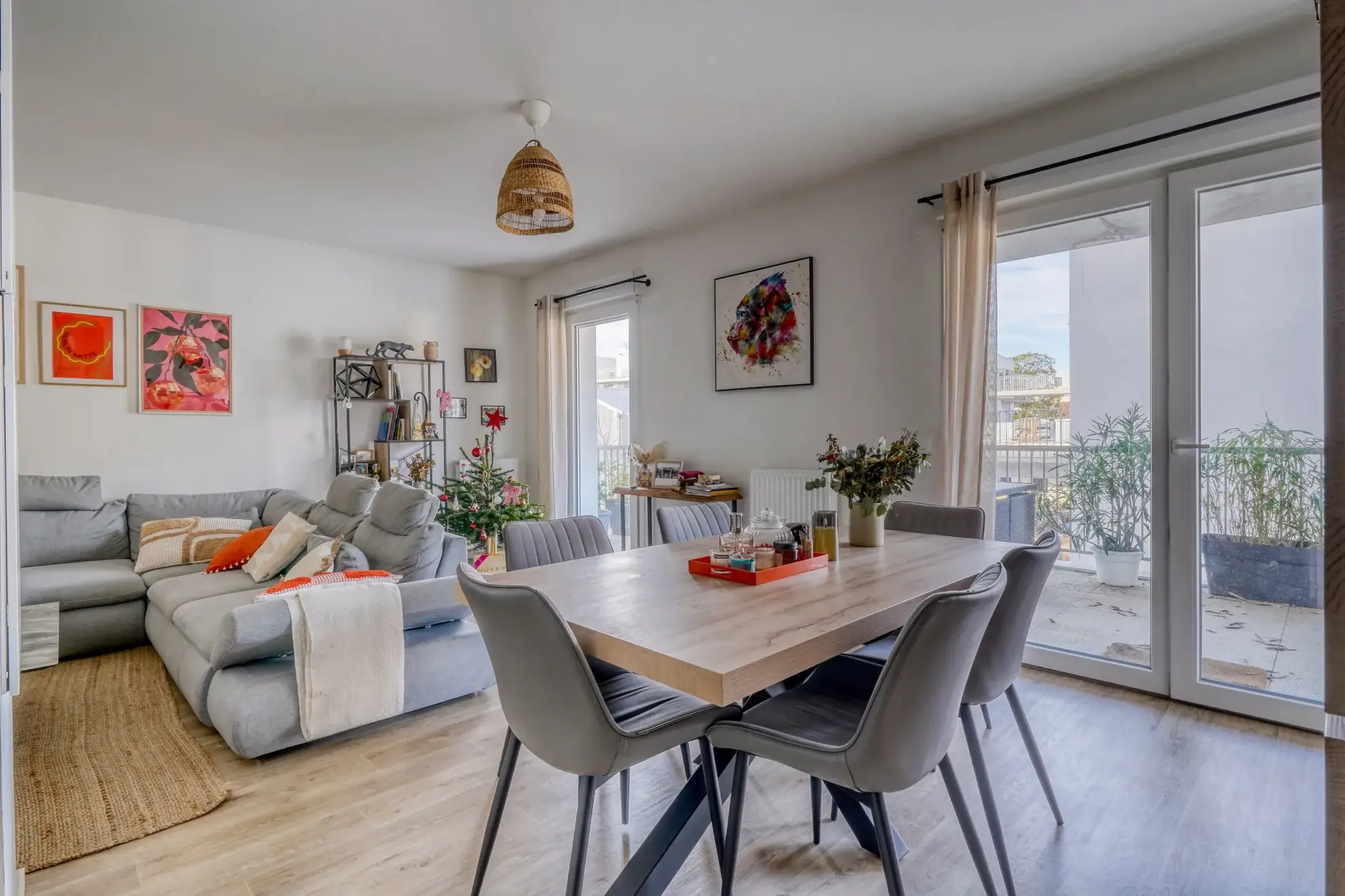 Bel appartement 3 pièces de 73 m² avec grande terrasse à Floirac