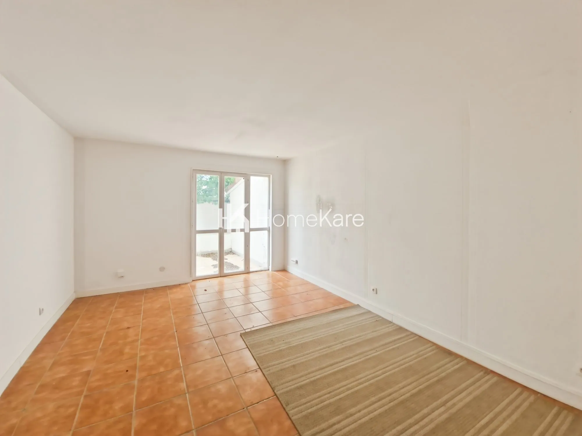 Appartement T4 avec terrasse et studio à Villate 31860 - Potentiel à ne pas manquer