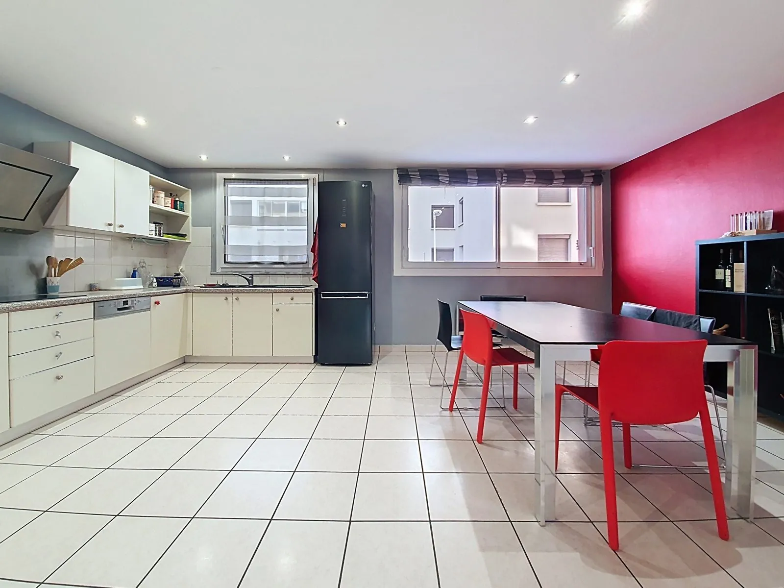 Appartement T4 avec balcon, parking sécurisé et cave à Perpignan 