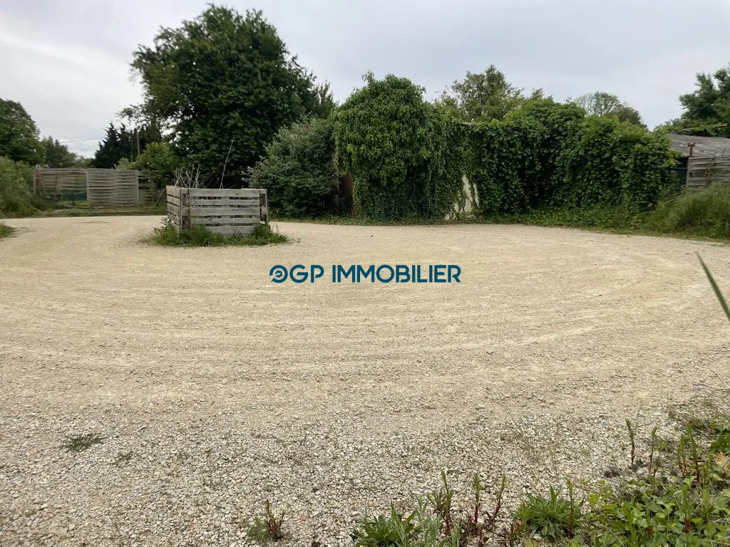 Terrain constructible à vendre à Saint Jory, 450 m² dans un quartier résidentiel calme 