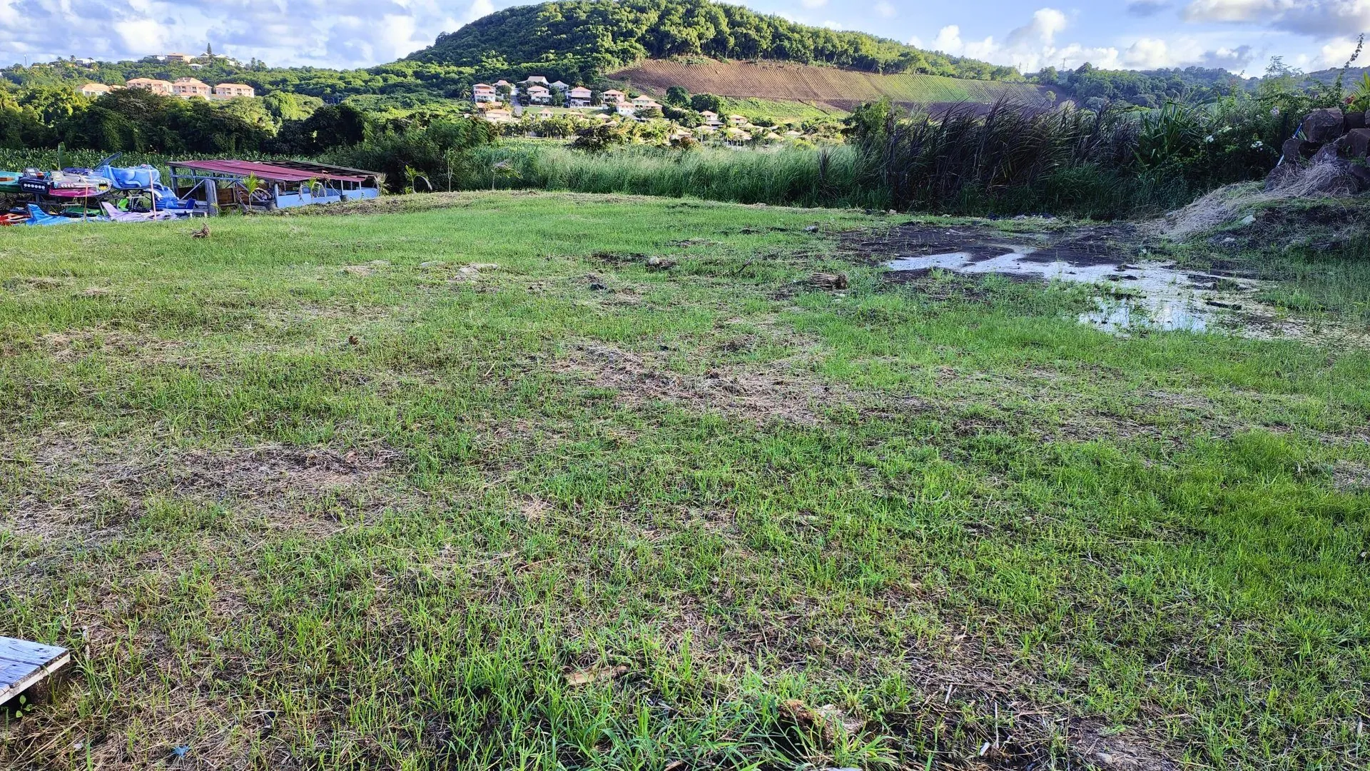 Terrain constructible de 1000 m² au Vauclin en Martinique idéal pour résidence ou investissement