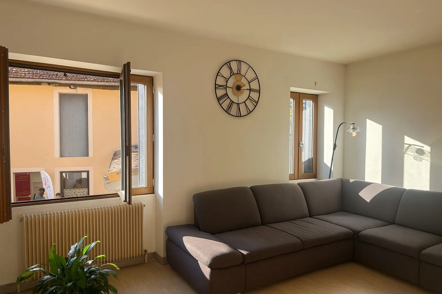 Charmant appartement T2 Bis de 52 m² au centre d'Ars-sur-Formans