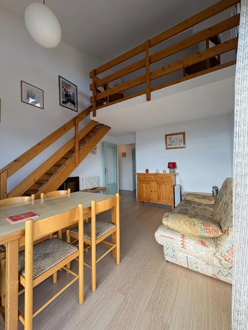 Magnifique T2 en duplex avec vue panoramique à Font-Romeu-Odeillo-Via