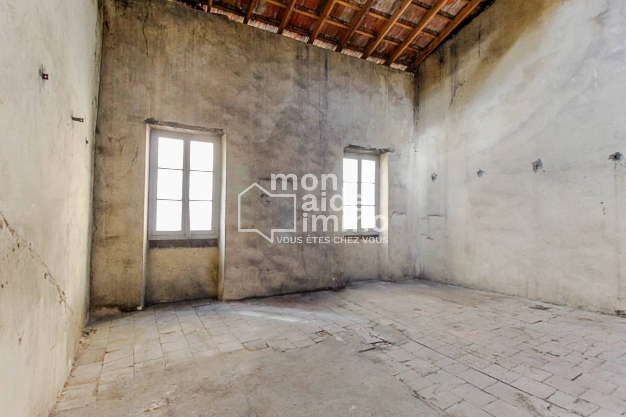 Maison de ville à rénover de 113m² à Mont de Marsan, potentiel divisibilité