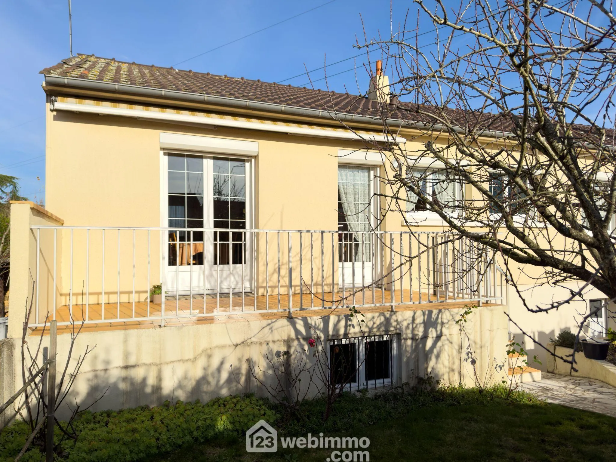 Maison à Cholet de 85 m² avec jardin, garage et 3 chambres
