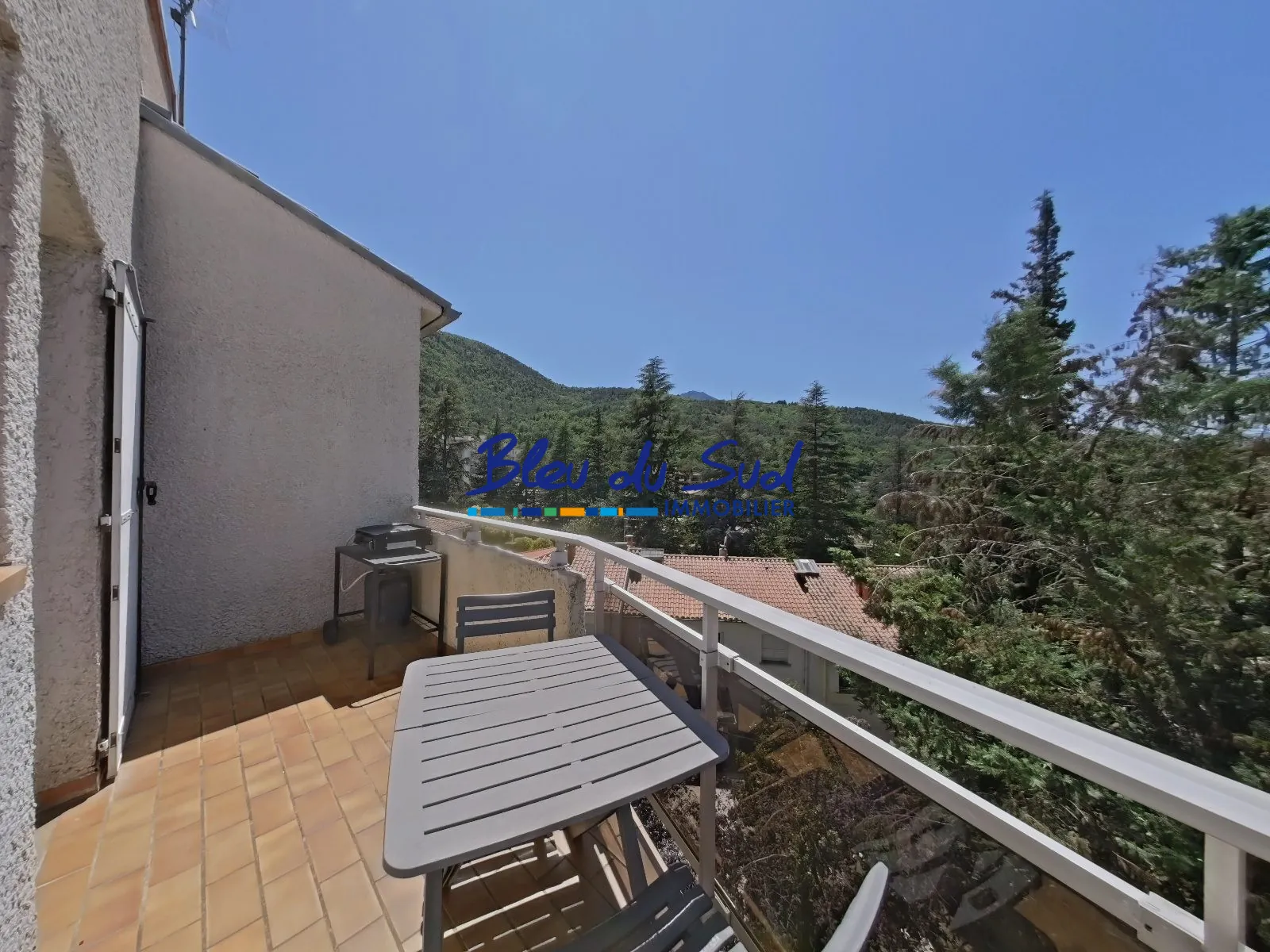 Charmant studio avec vue imprenable sur les montagnes à Vernet-les-Bains