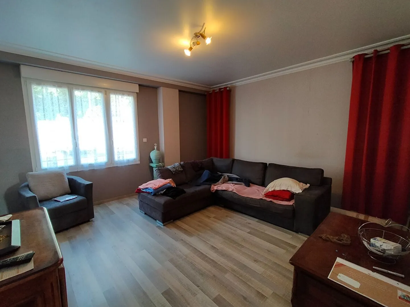 Maison de ville à vendre à Villaines-la-Juhel - Spacieuse et à rénover