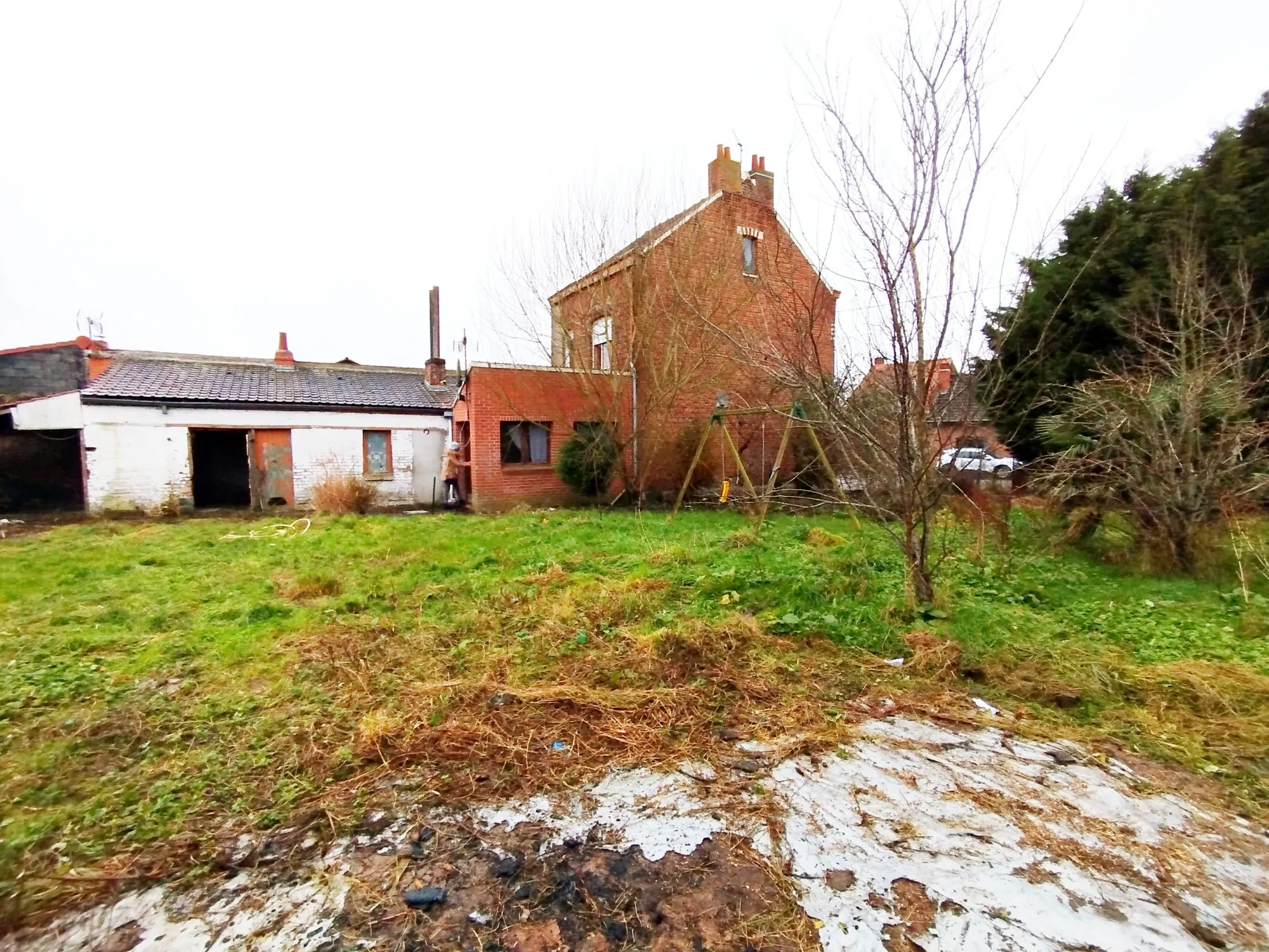Belle maison à vendre à La Gorgue avec grands volumes et jardin