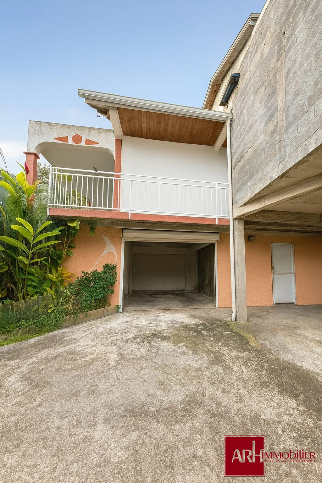 Charmante maison ancienne de 70 m² avec vue montagne et jardin à l'Entre-Deux
