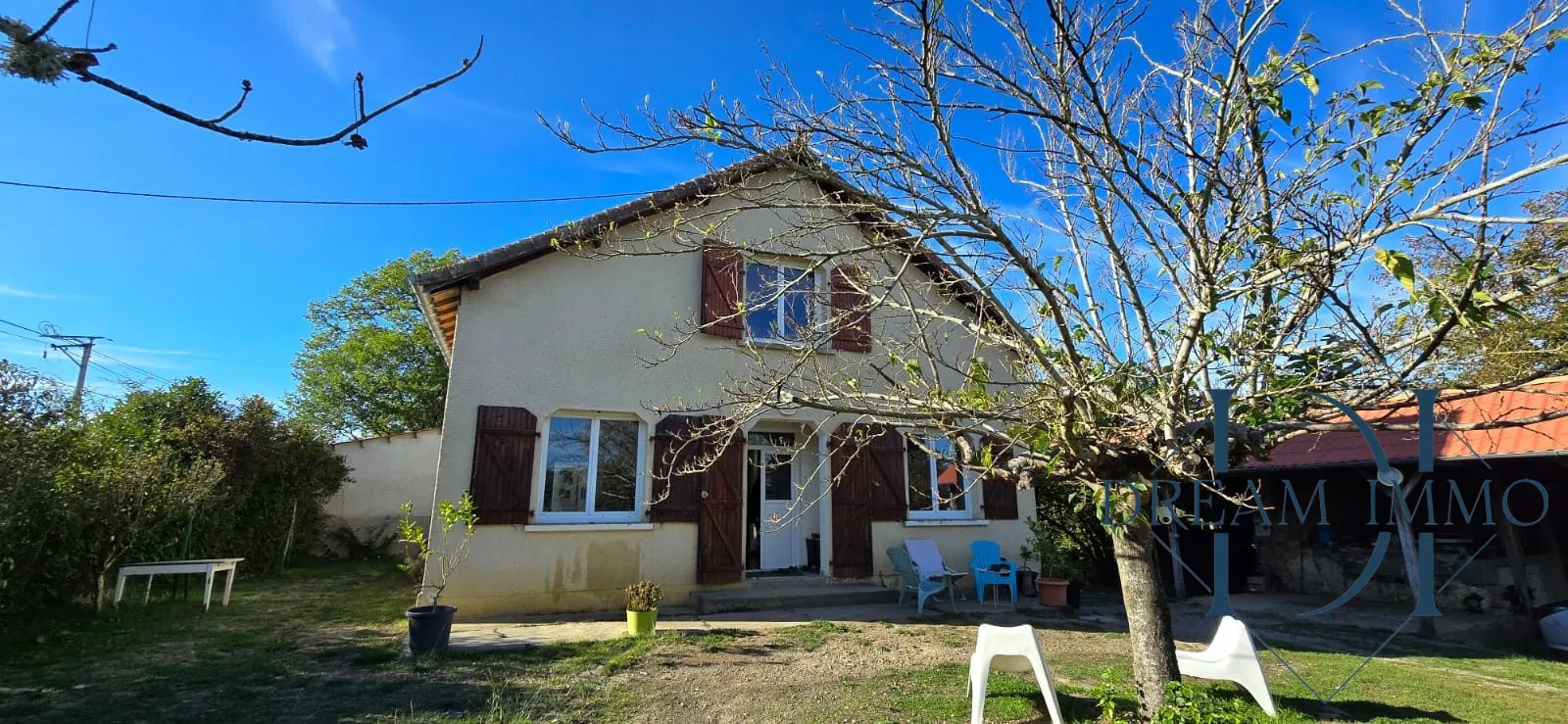 Maison rénovée à vendre en campagne à Couloumé-Montdébats 
