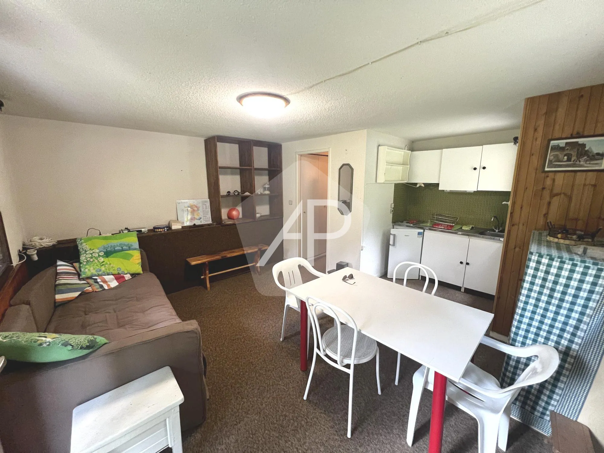 Appartement T2 en Rez-de-Jardin à Val-des-Prés avec Jardin Privé