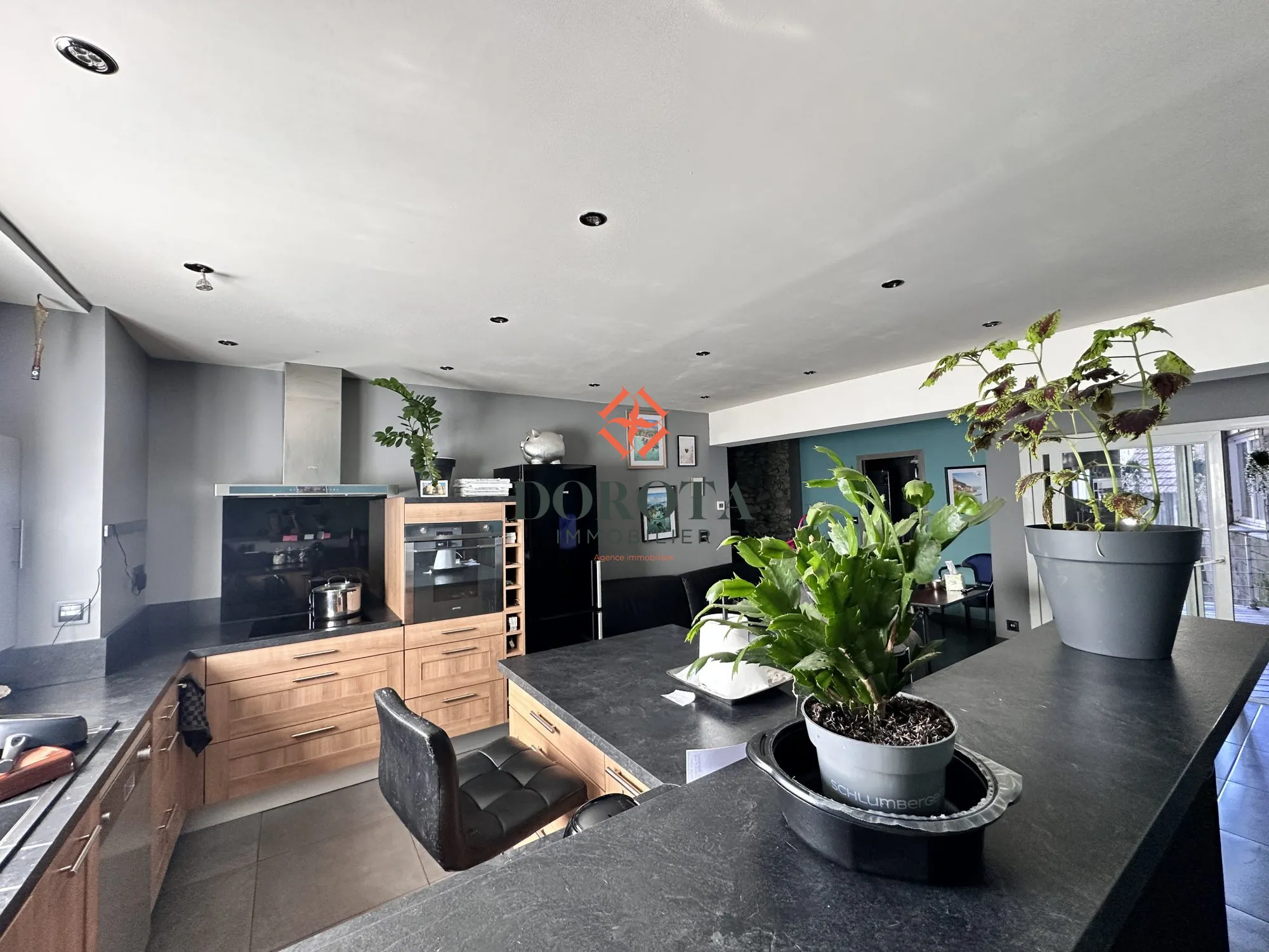 Appartement T3 avec Terrasse à Allevard — Faibles Charges et Cave