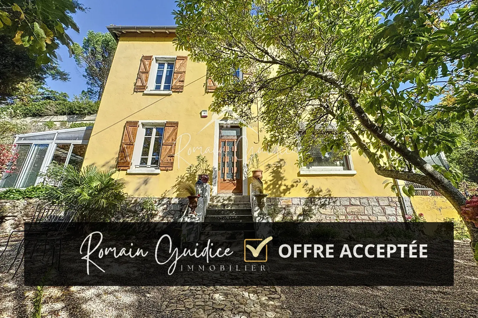 Superbe maison de 5 pièces, 147 m2, avec terrain arboré à Millau - Quartier Lycée Jean Vigo