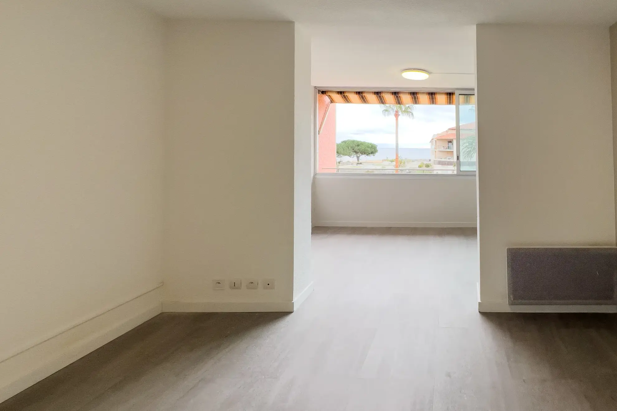 Appartement avec vue mer et accès plage à La Londe-les-Maures