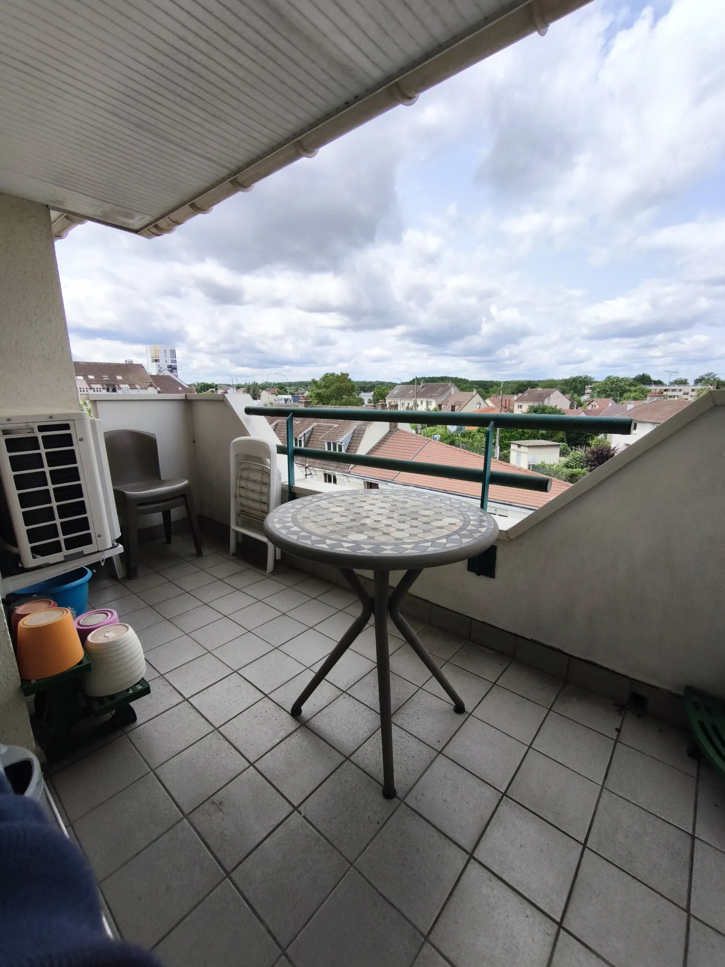 Beauchamp : Duplex lumineux avec ascenseur, 3 chambres et parking privé