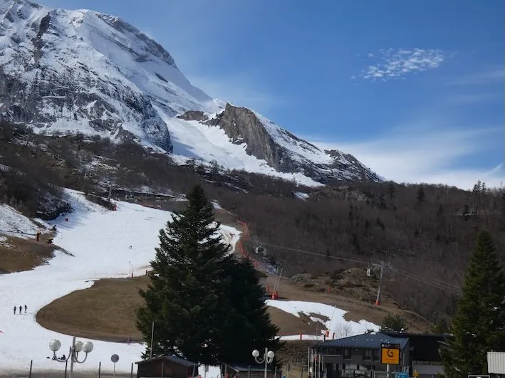 Appartement à Gourette de 28,08 m² avec balcon, vue pistes, proche des remontées mécaniques 