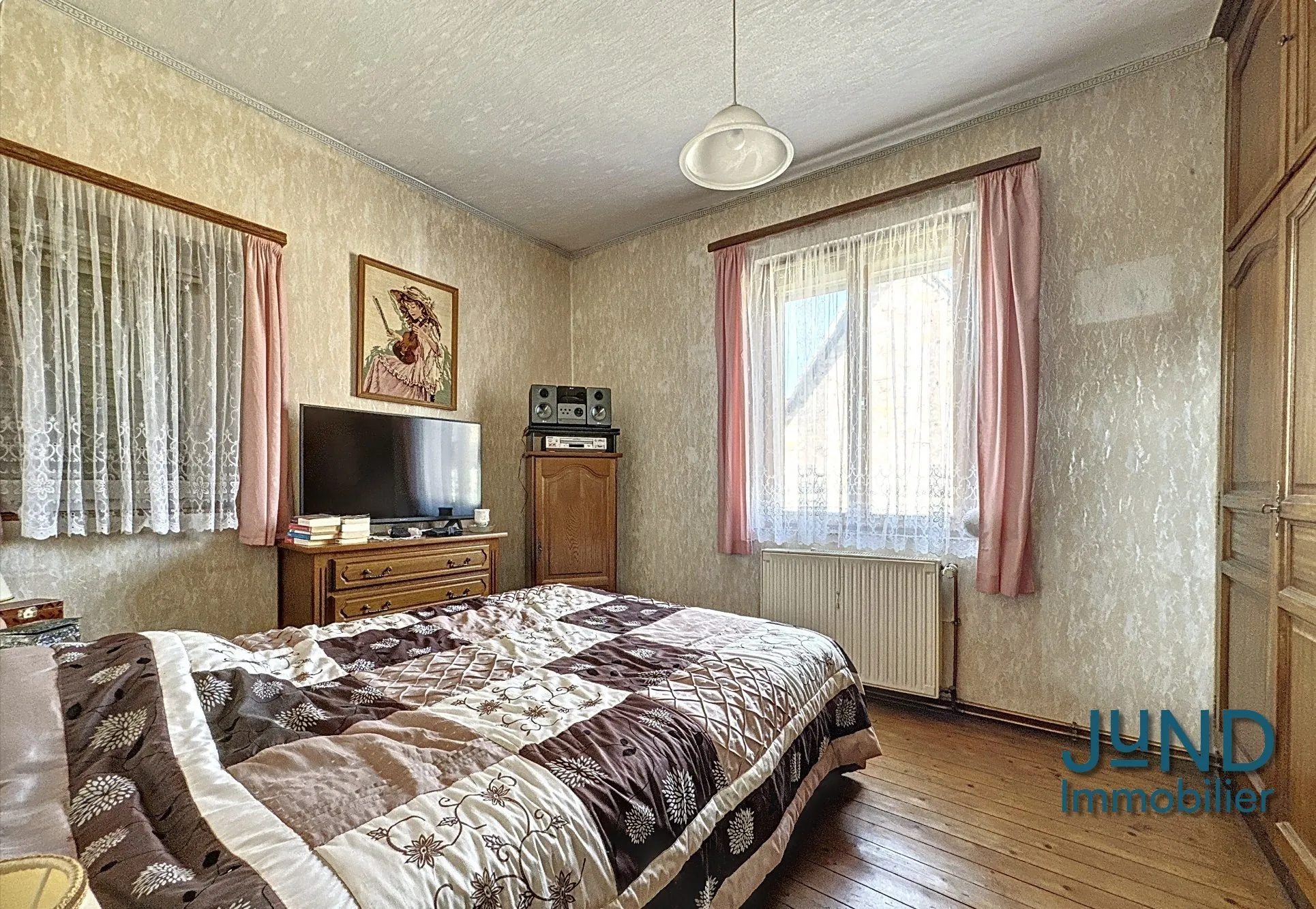 Grande maison familiale à Reichshoffen avec 3 appartements et potentiel d'aménagement 