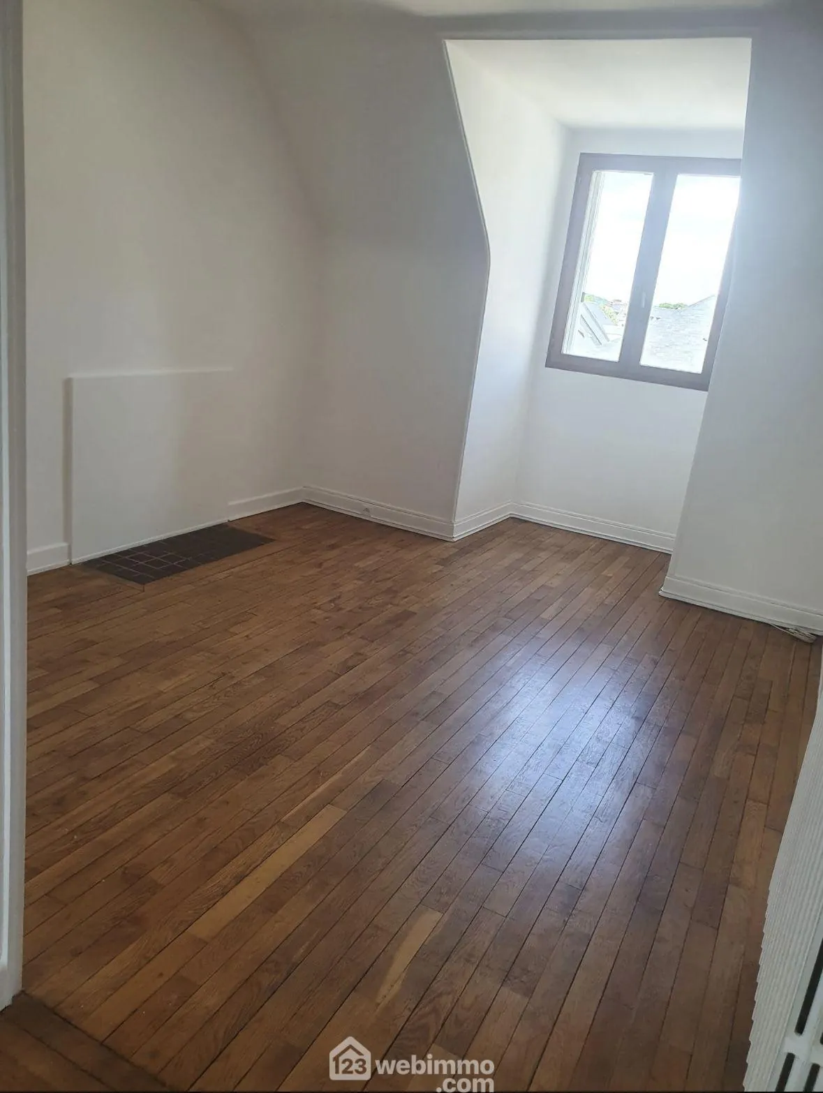 Appartement lumineux de 44m² avec parking à Compiègne centre-ville