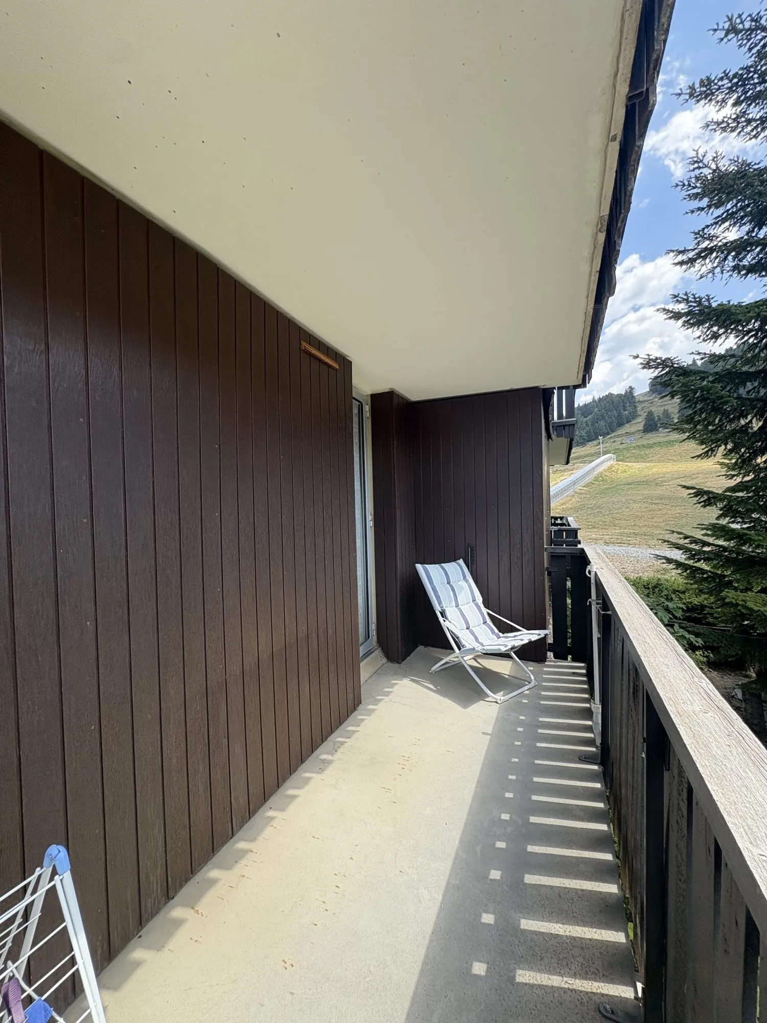 Appartement T2 avec balcon, vue campagne à Selonnet - Vente immobilière 