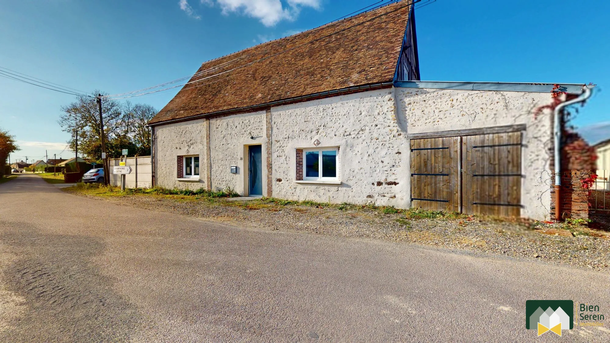 Charmante maison rénovée avec jardin et garage à Champrond-en-Gâtine