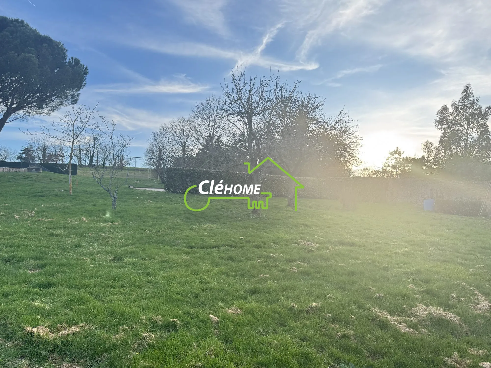 Terrain constructible à Lentilly de 1354 m² avec viabilisation