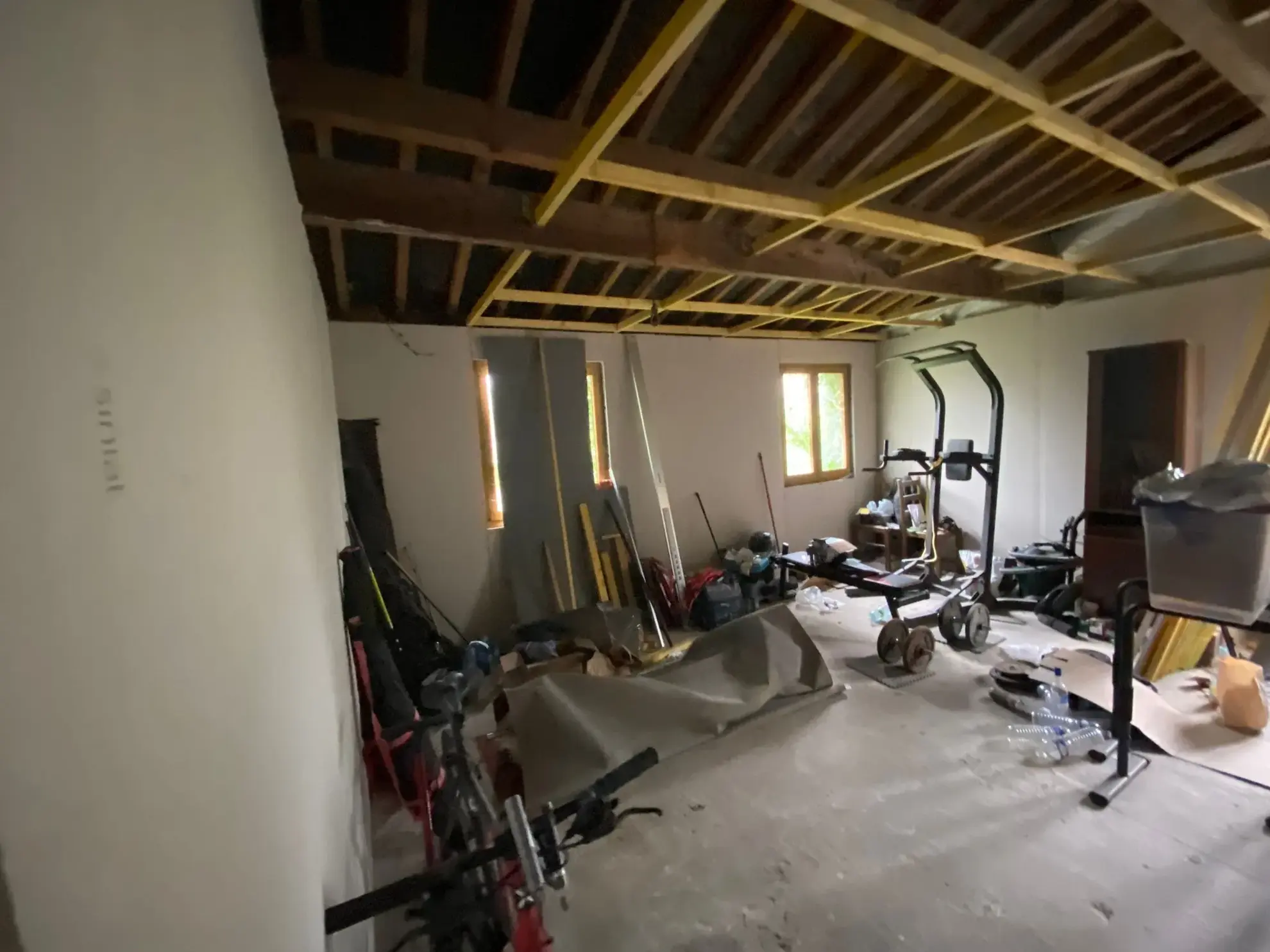 Opportunité rare : maison à rénover avec potentiel exceptionnel à Asnieres-sur-Oise 