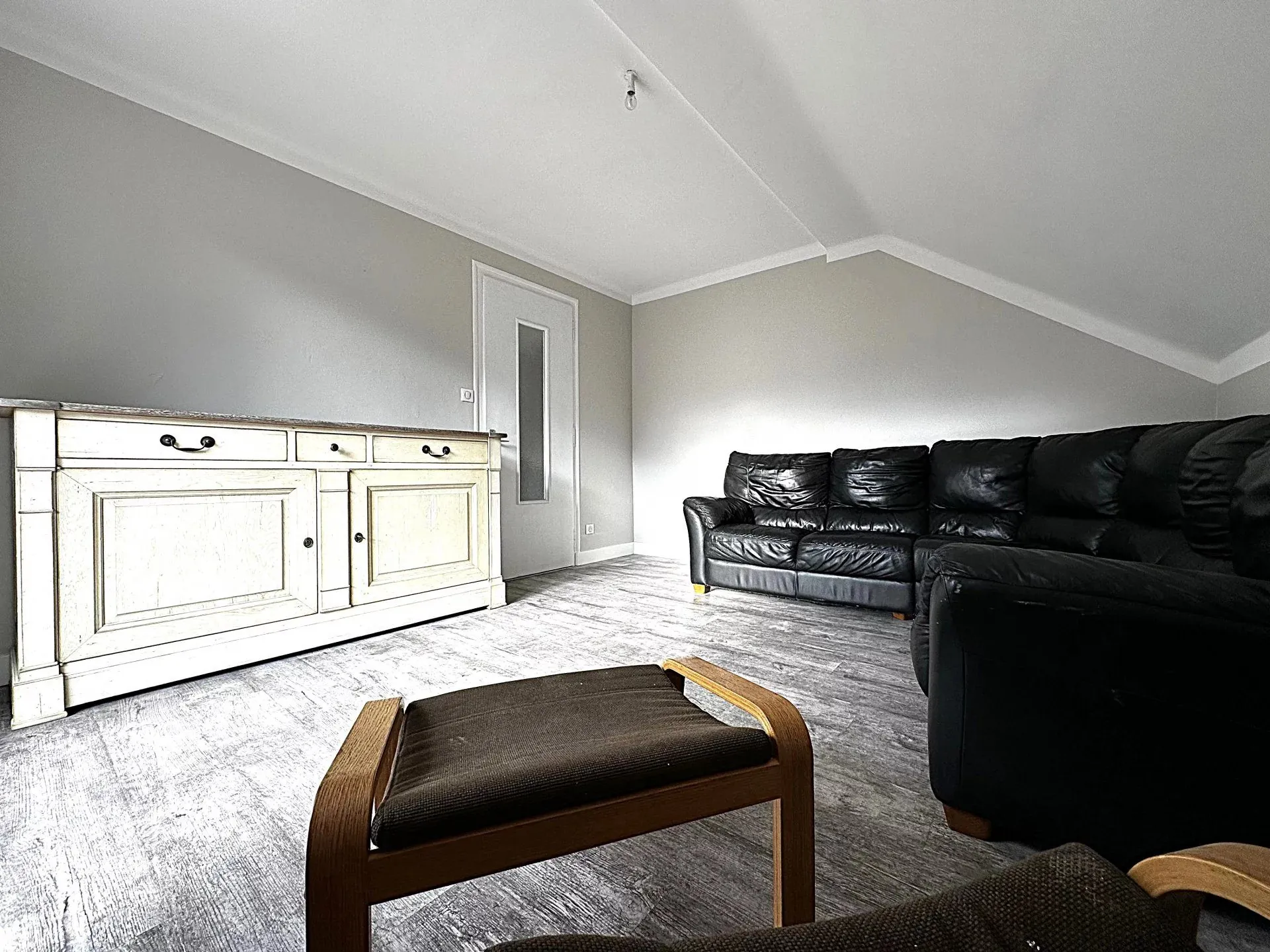 Appartement T5 lumineux de 76,49 m² à Cluses - La Sardagne 