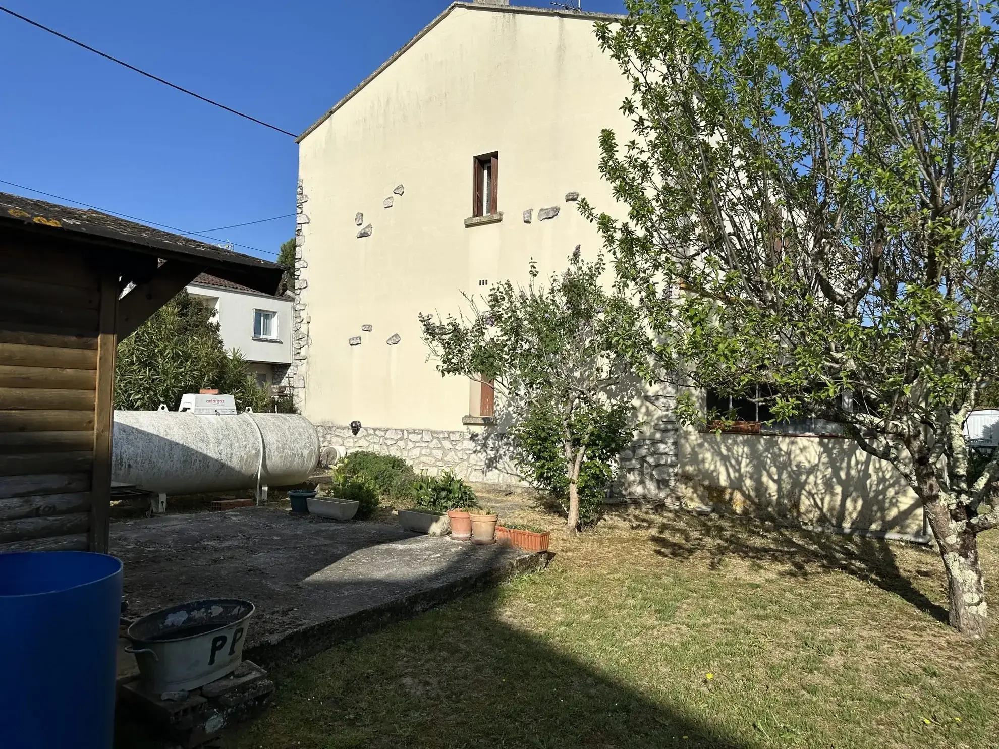 Maison 3 chambres avec jardin et garage à Miramont de Guyenne 