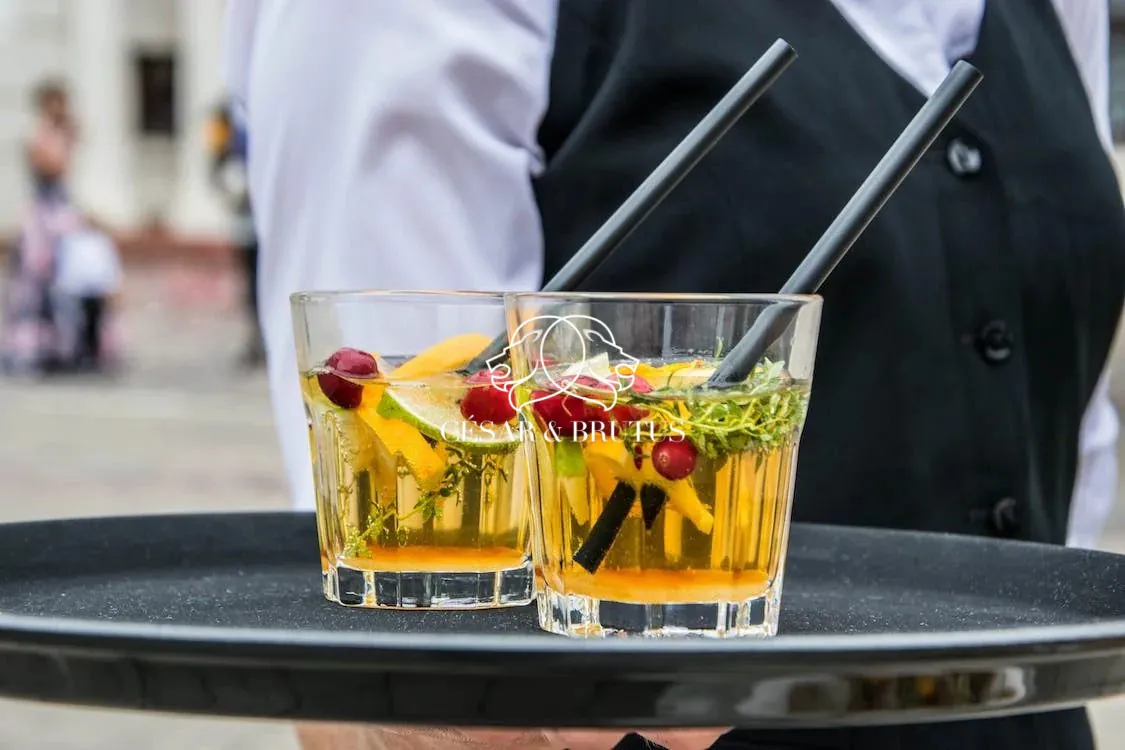 Fonds de commerce Croix Rousse Lyon 65 m² – Bar avec terrasse et petite restauration 