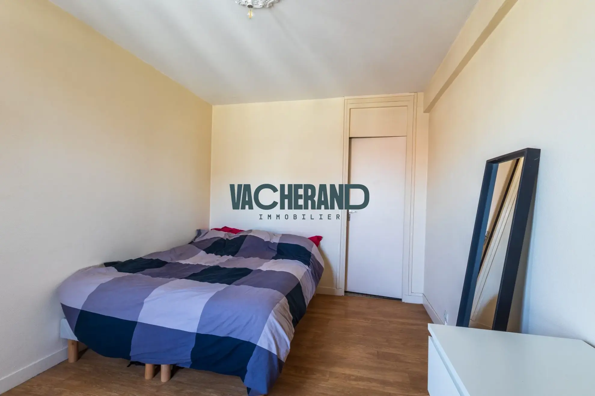 Appartement T2 à vendre à Lille – Opportunité d'investissement sécurisée 