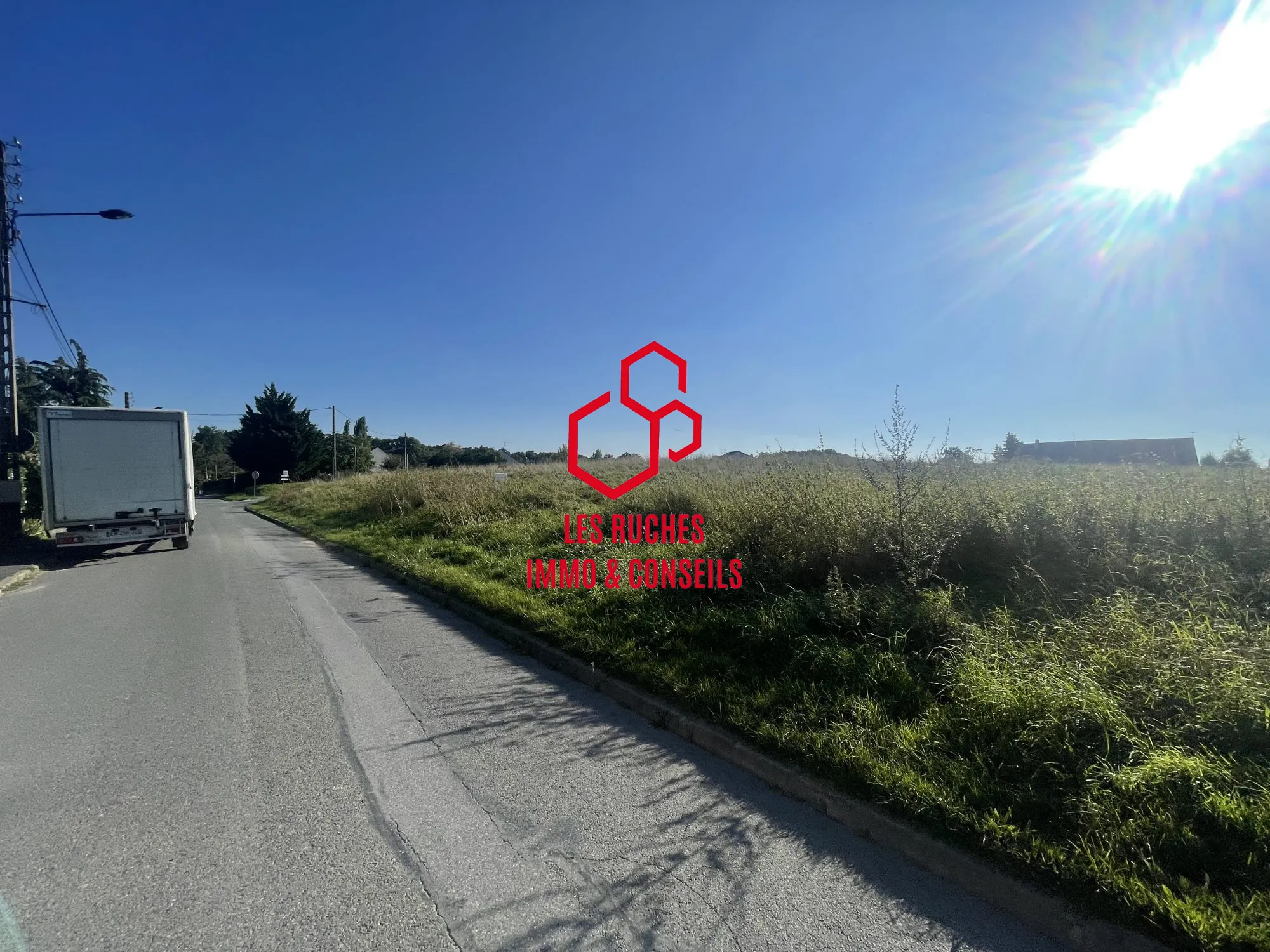 Terrain constructible de 520 m² à vendre à Moret-Loing-et-Orvanne, environnement paisible