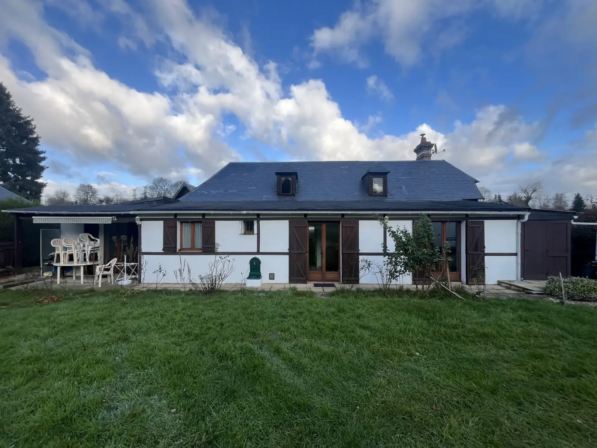 Maison à vendre à Bézancourt – 120 m² sur terrain de 1600 m² avec garage 