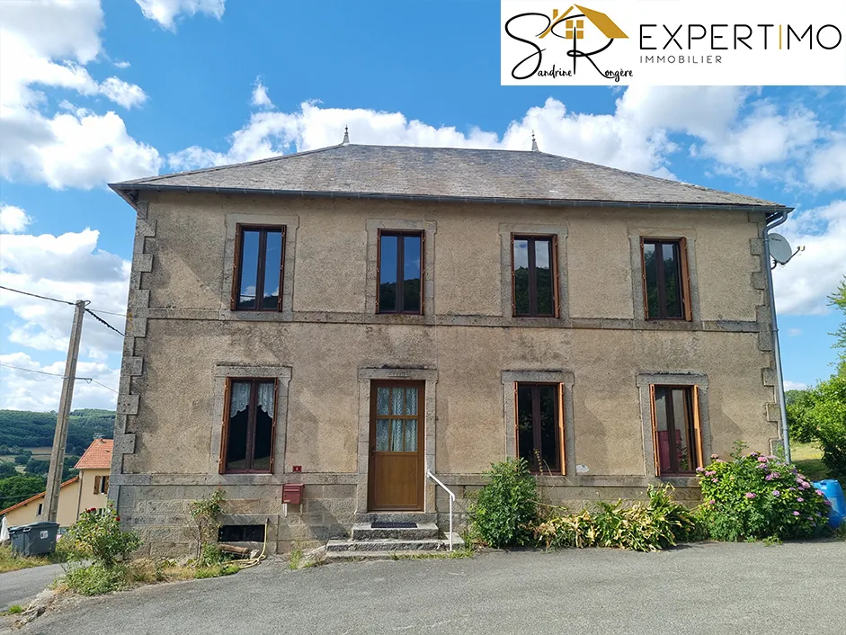 Maison 144 m² avec grand terrain et double garage à Teilhet (63560)