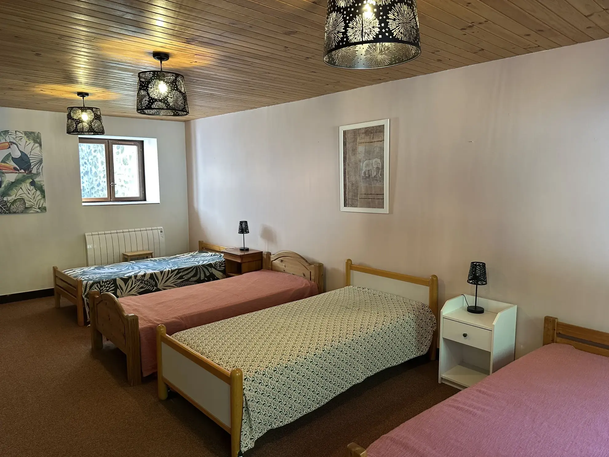 Maison de village rénovée avec jardin à Eygun, Pyrénées, 3 chambres, potentiel locatif 