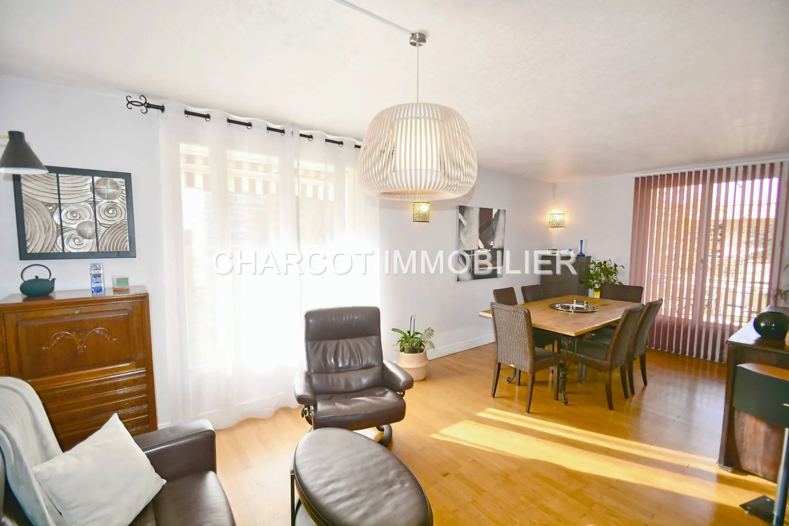 Appartement traversant de 83,08 m² avec cave et garage potentiel à Lyon 5ème