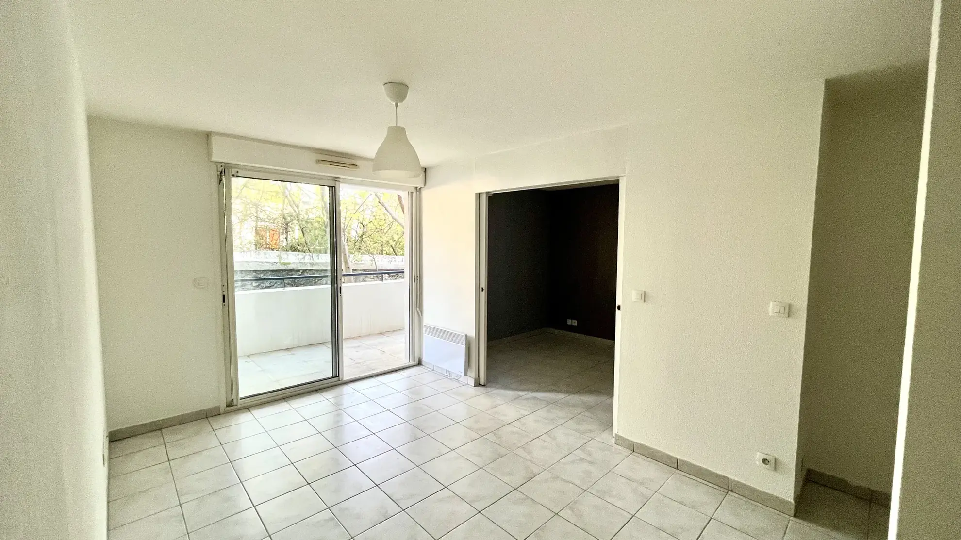 Appartement T2 avec terrasse et box à Montpellier secteur CNRS / Facultés 