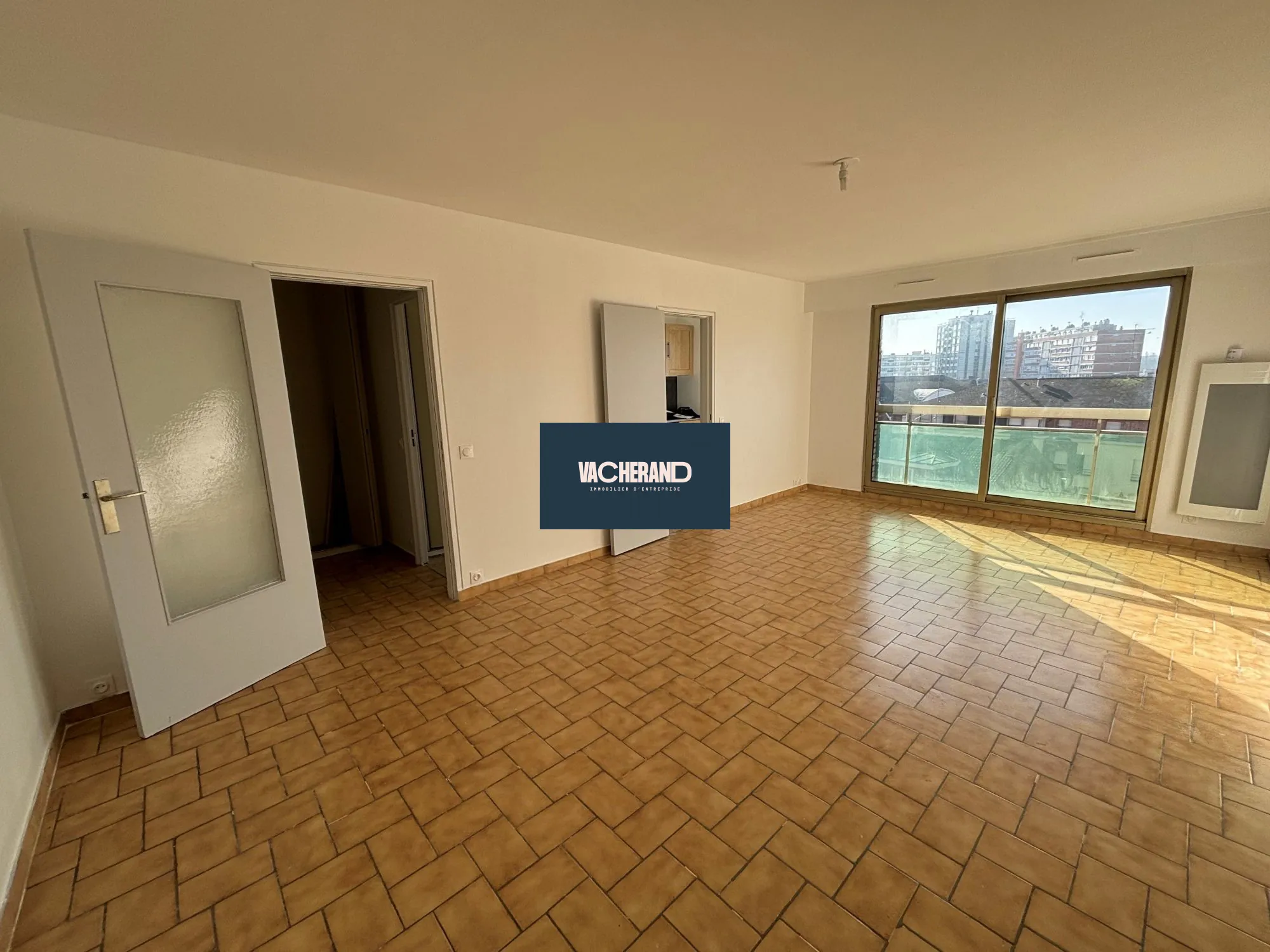 Appartement T3 de 75 m² avec parking et cave à Valenciennes