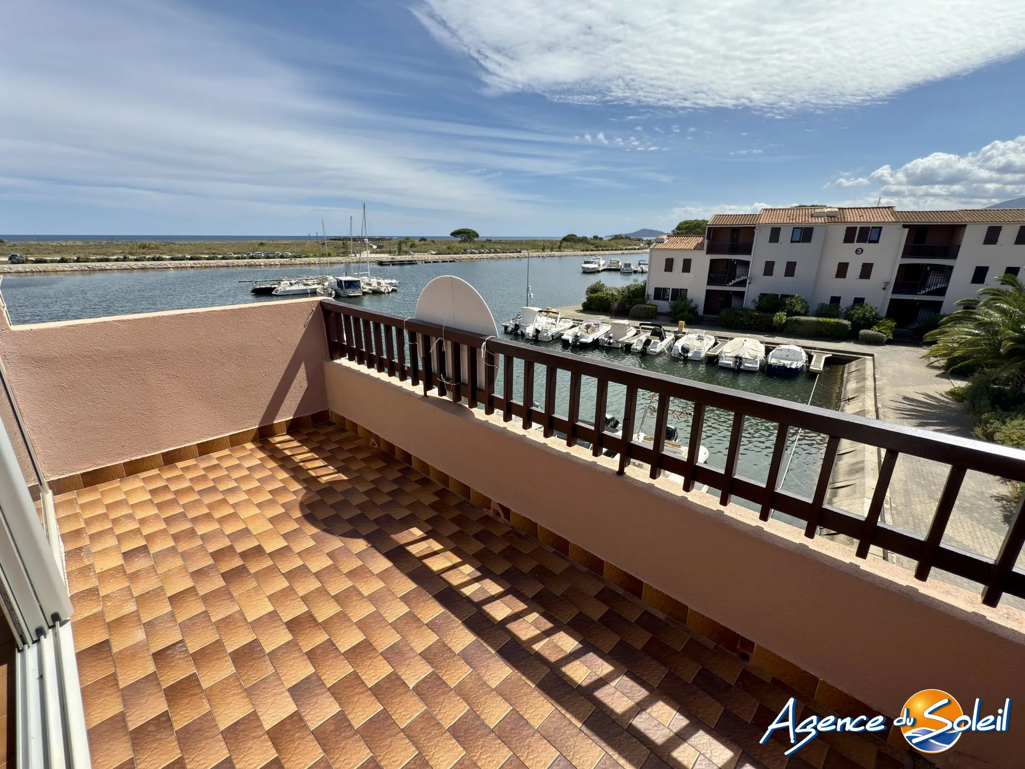 Appartement T2 avec vue mer à Saint-Cyprien – Résidence avec piscine et parking 