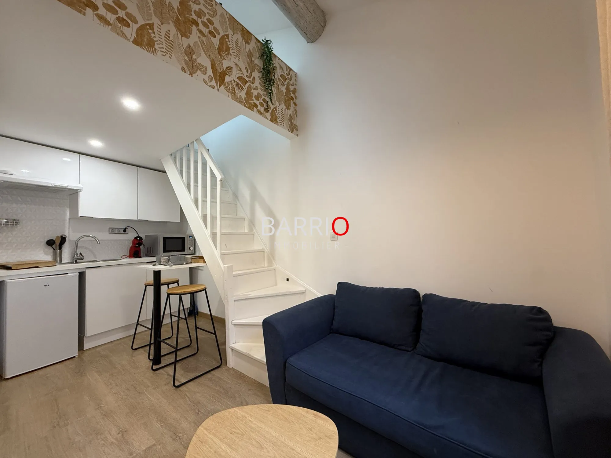 Maison de village rénovée avec garage à Saint-Cyprien - Charme et potentiel