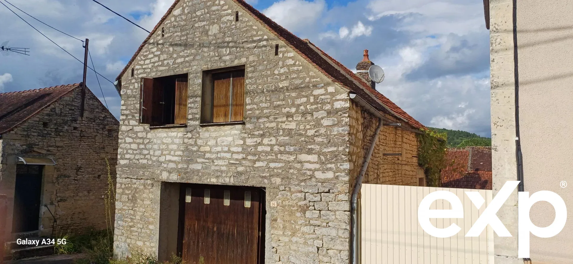 Charmante maison de village à rénover à Argentenay avec potentiel d'agrandissement