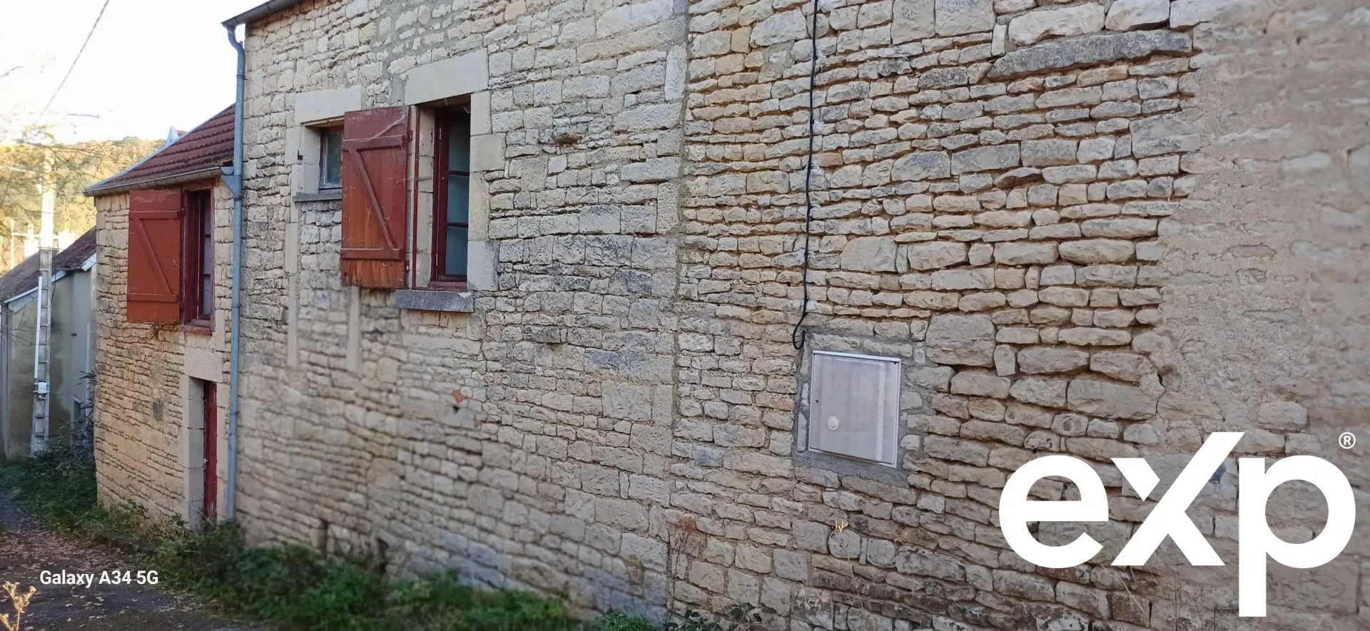 Charmante maison de village à rénover à Argentenay avec potentiel d'agrandissement 