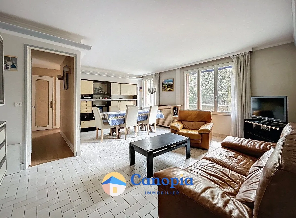 Appartement 4 pièces à vendre à Chevilly-Larue avec parking et cave