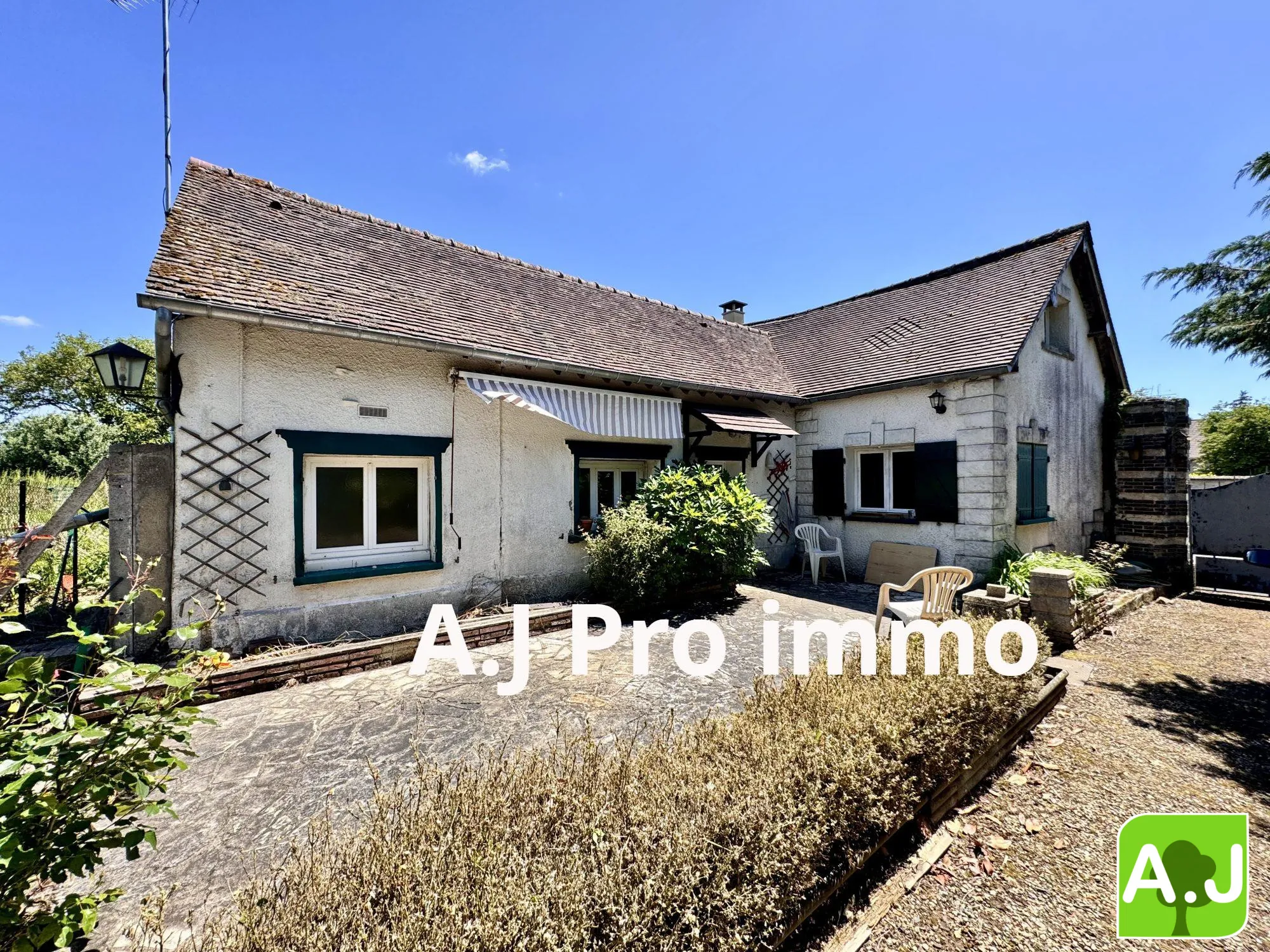 Maison à vendre avec 3 chambres à Ézy-sur-Eure - Terrain de 370 m²
