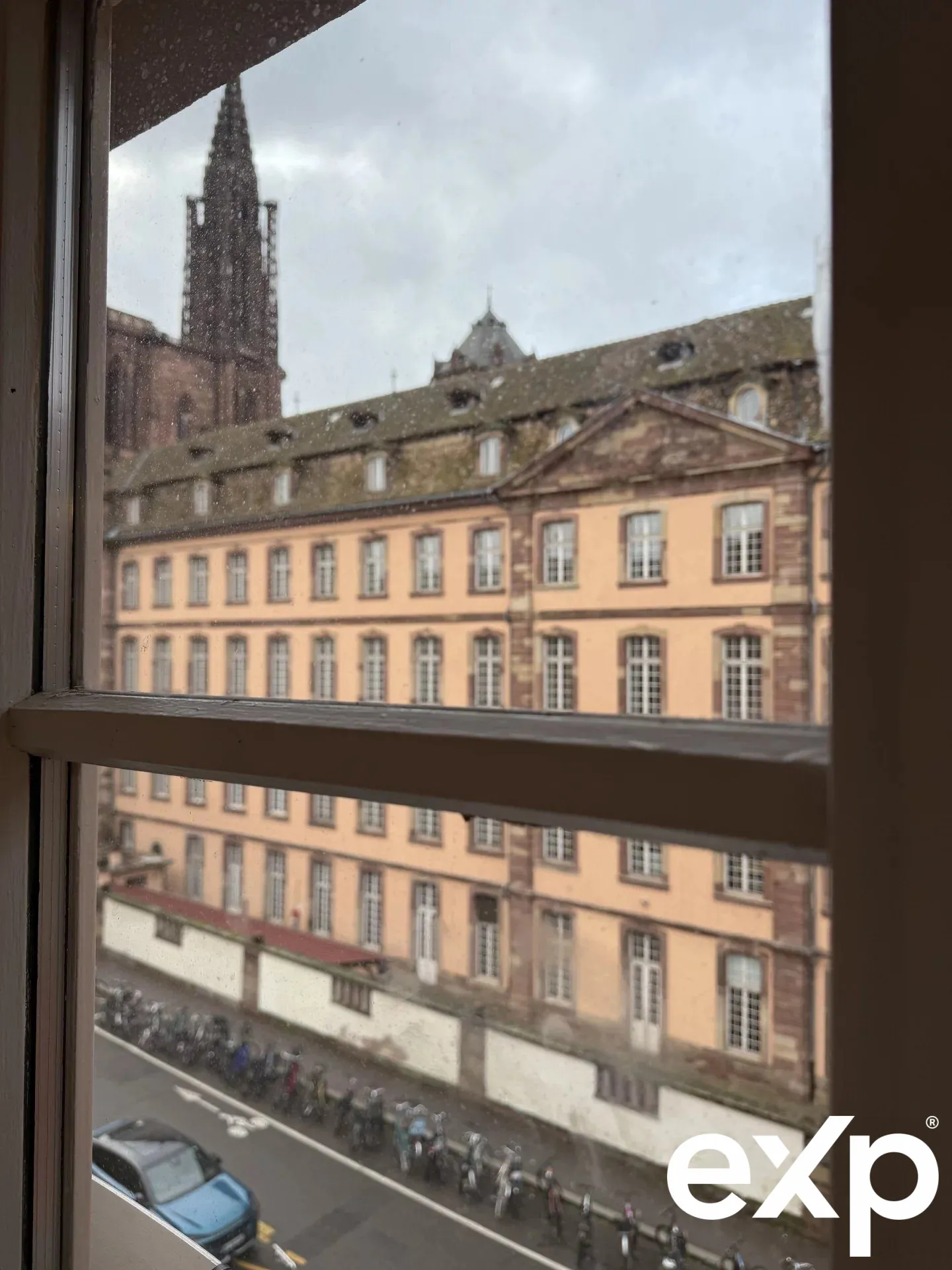 Charmant appartement de deux pièces en centre historique de Strasbourg 