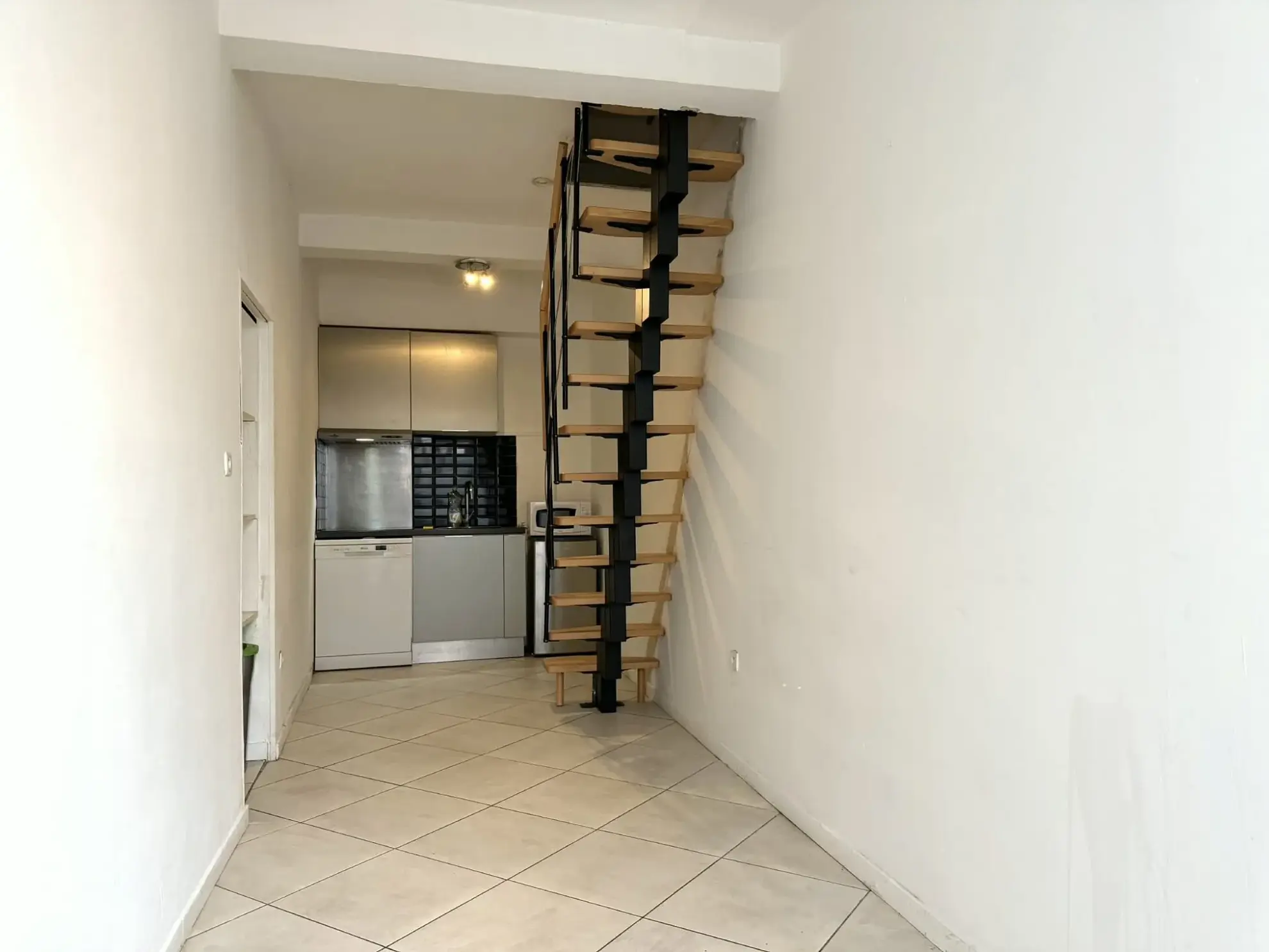 Charmante maison de 26 m² à Bages, située proche de Perpignan, idéale pour investissement ou résidence principale 
